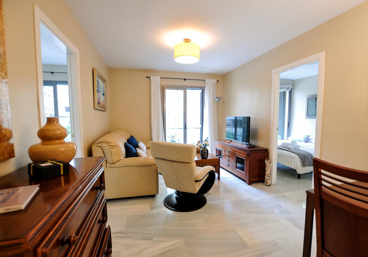 Acogedor Apartamento Junto A Calle Larios By Renthas Apartment Malaga Ngoại thất bức ảnh