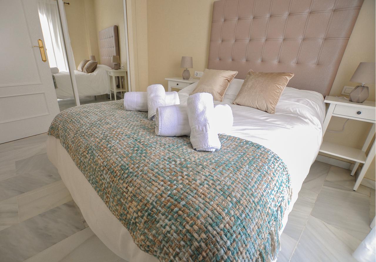 Acogedor Apartamento Junto A Calle Larios By Renthas Apartment Malaga Ngoại thất bức ảnh