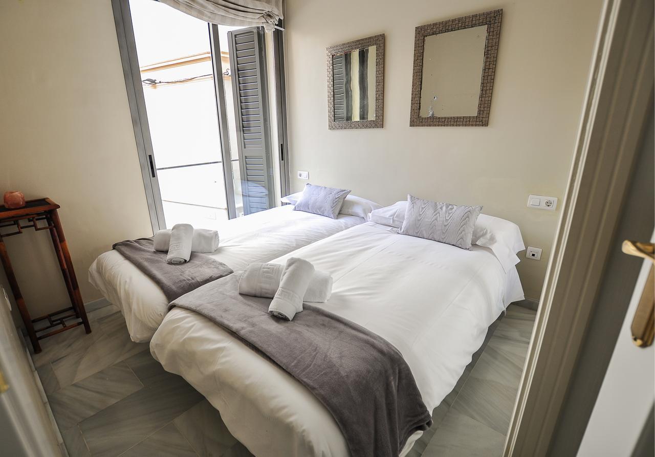 Acogedor Apartamento Junto A Calle Larios By Renthas Apartment Malaga Ngoại thất bức ảnh