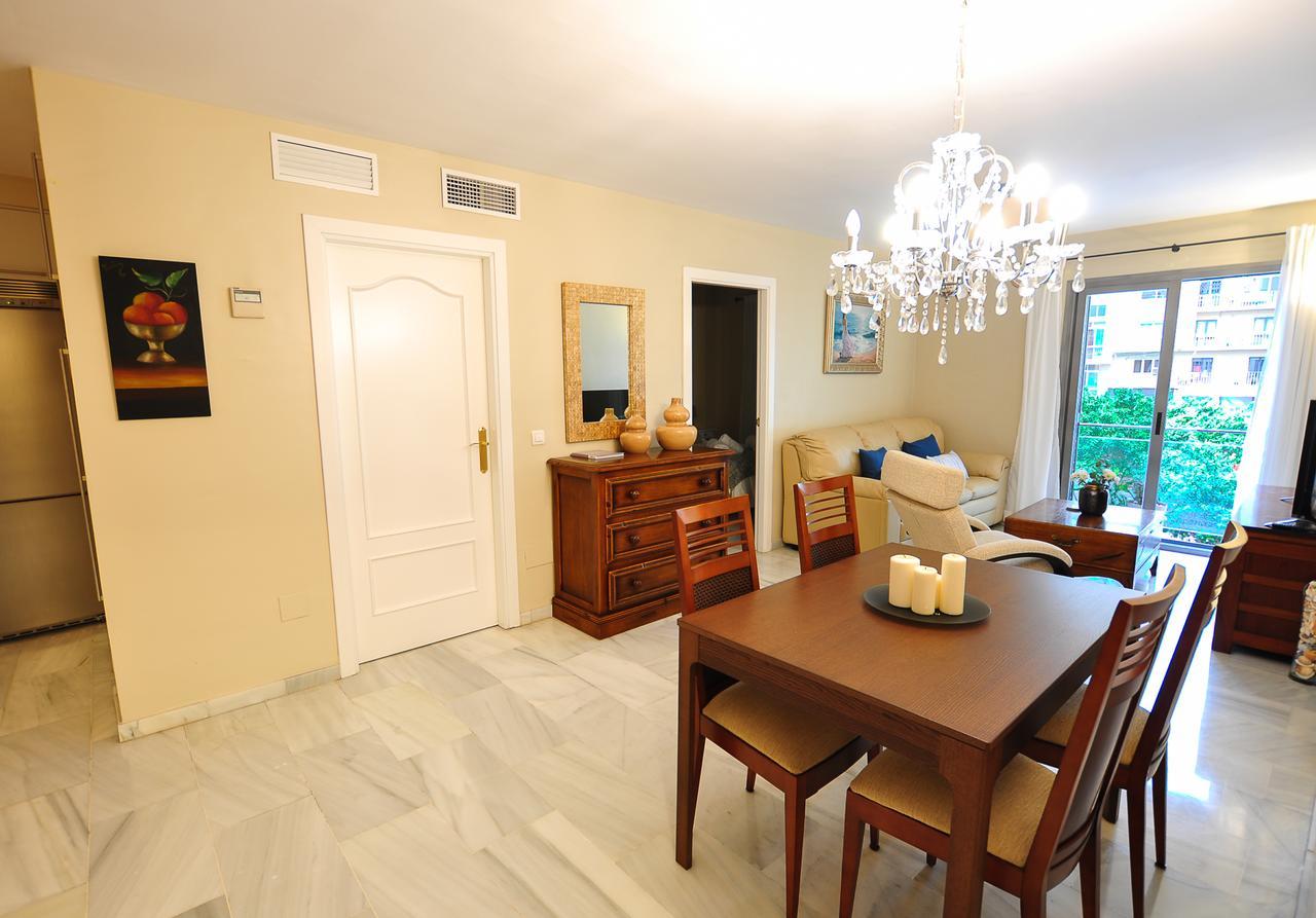 Acogedor Apartamento Junto A Calle Larios By Renthas Apartment Malaga Ngoại thất bức ảnh